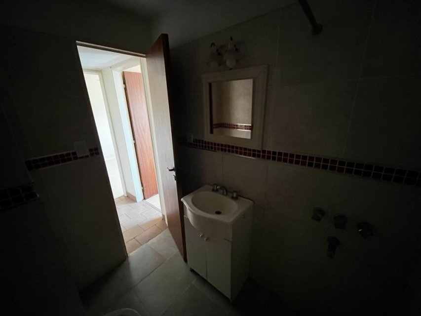 R. E de San Martín 61 Junín Departamento 3  ambientes  En Venta -2