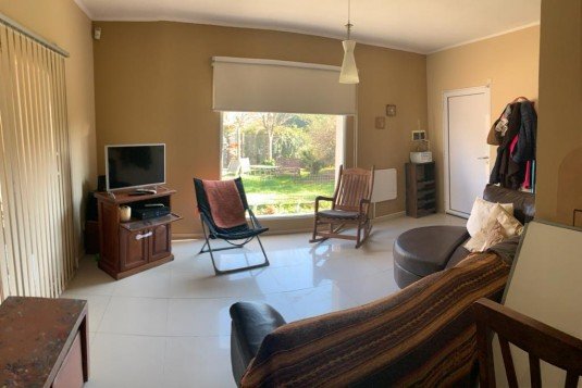 Los Cedros 191 Junín Quinta o casa de campo 4 con Dep.  ambientes  En Venta -50