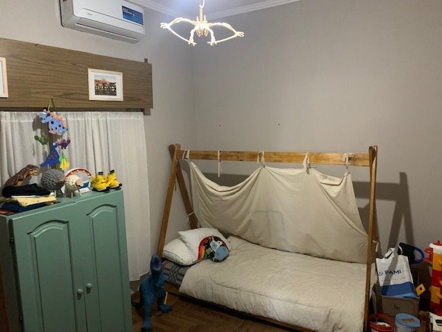 Calle 6 , Agustina Junín Galpón 4  ambientes  En Venta -14