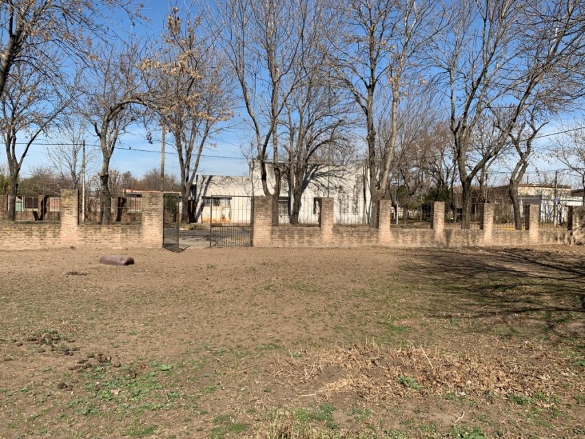 Calle 6 & Calle 11 - Agustina Junín Terreno 0  ambientes  En Venta -0