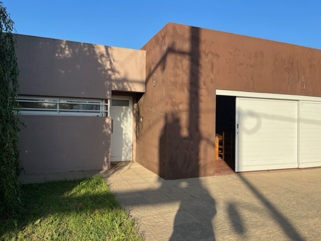 Los Aguaciles & Los Ruiseñores Junín Quinta o casa de campo 3  ambientes  En Venta -0