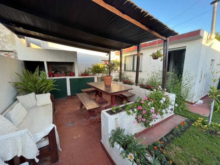 Pringles 900 Junín Casa 3  ambientes  En Venta -15