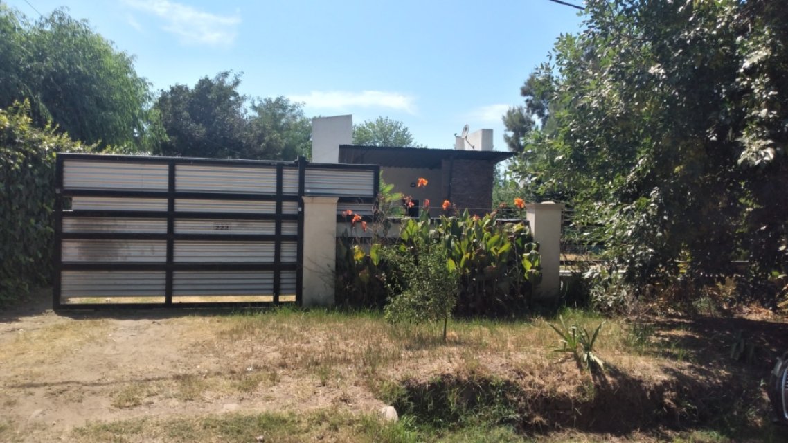 Los Nardos 200 Junín Quinta o casa de campo 3  ambientes  En Venta -5