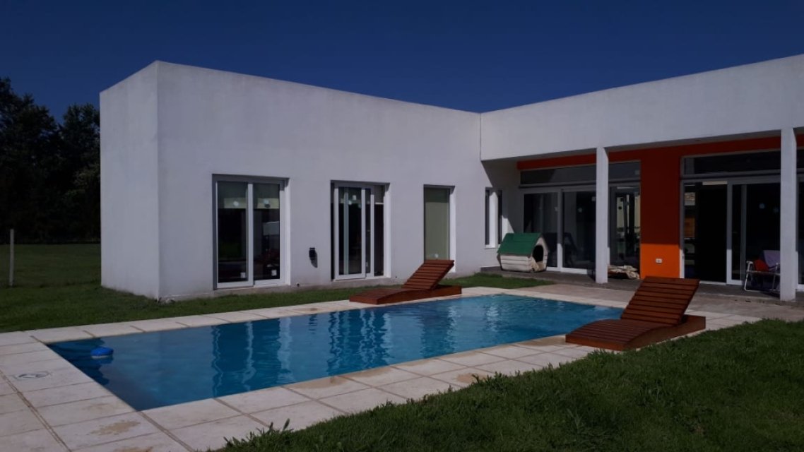 Barrio San ignacio Junín Quinta o casa de campo 3 con Dep.  ambientes  En Venta -2