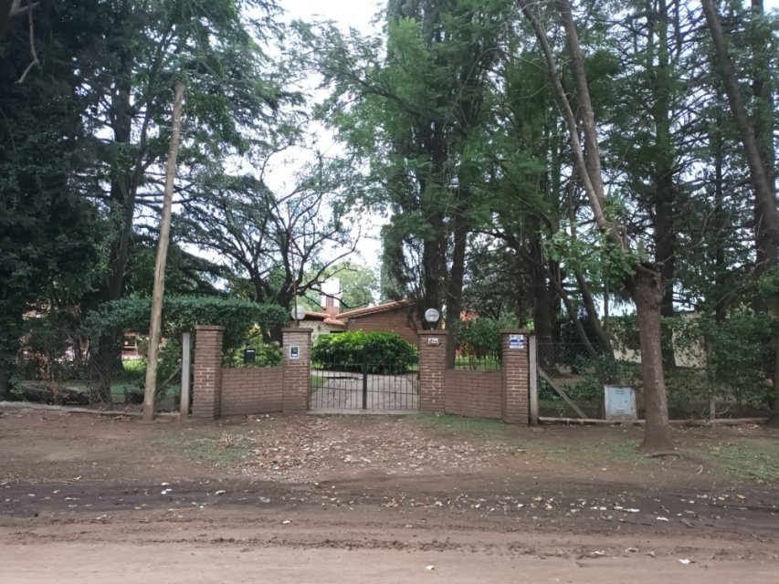 Caseros S/N Junín Quinta o casa de campo 6  ambientes  En Venta -5