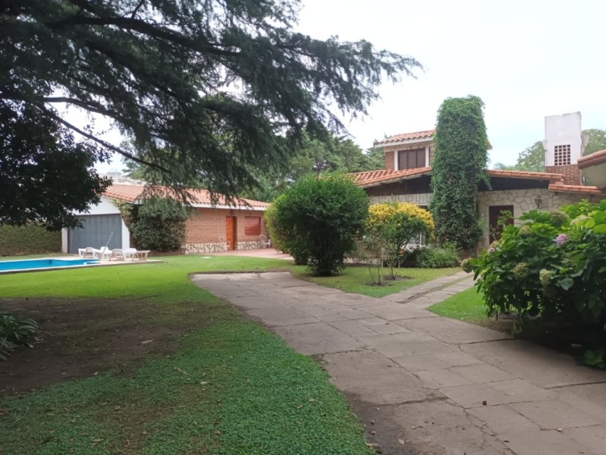 Caseros S/N Junín Quinta o casa de campo 6  ambientes  En Venta -13