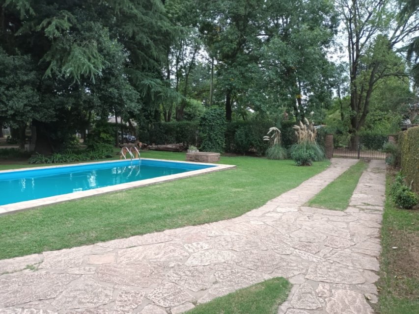 Caseros S/N Junín Quinta o casa de campo 6  ambientes  En Venta -6