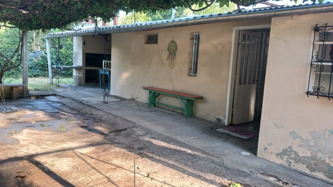Ceci 14 Junín Cabaña 3 con Dep.  ambientes  En Venta -1