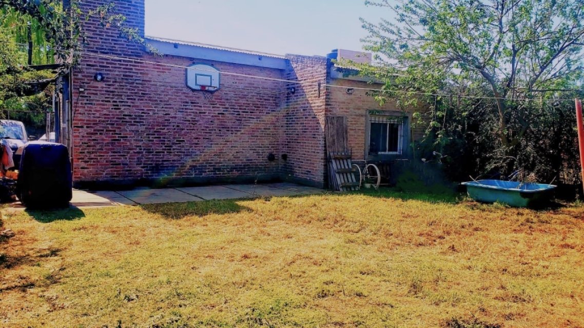 Malvinas Argentinas 1200 Junín Casa 3 con Dep.  ambientes  En Venta -9