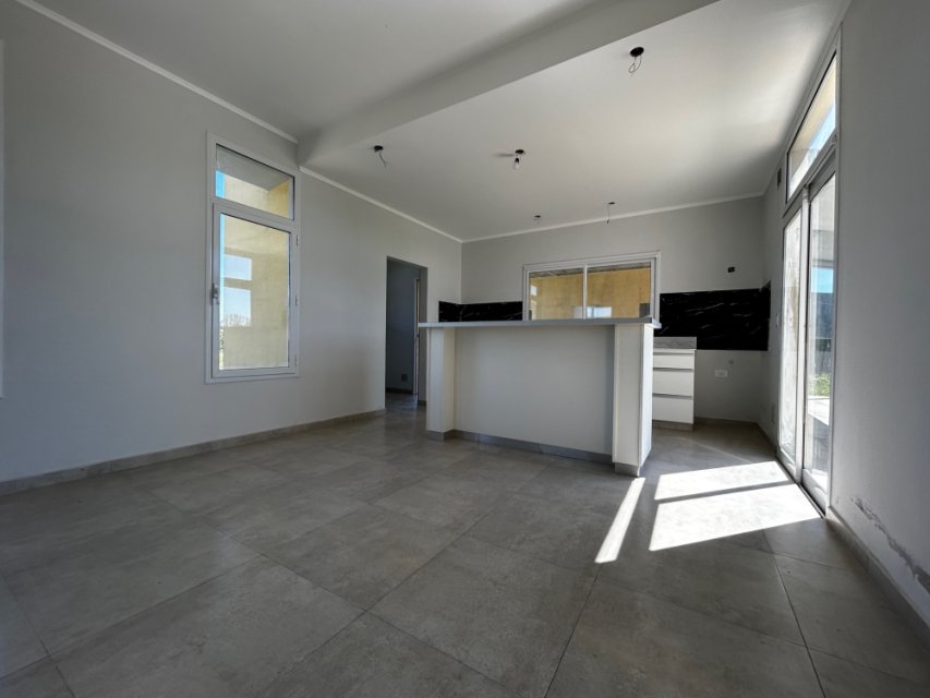 Los Álamos / Barrio Real Junín Quinta o casa de campo 4 con Dep.  ambientes  En Venta -1