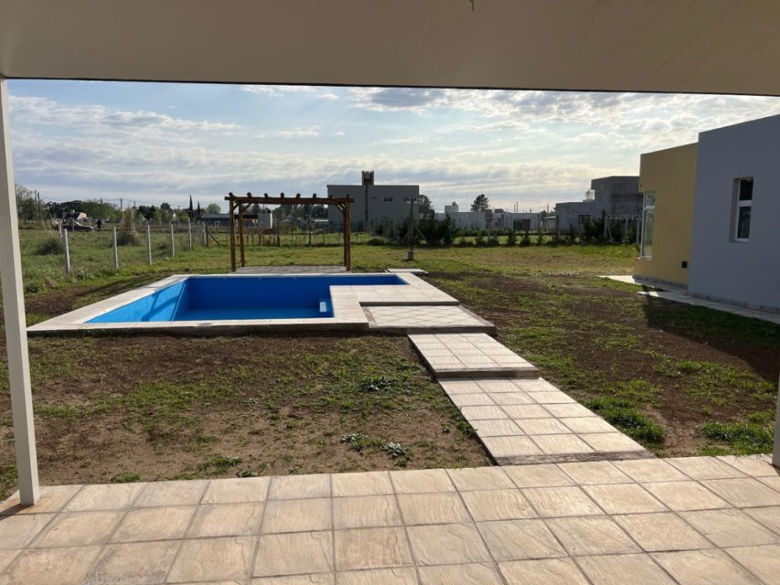 Los Álamos / Barrio Real Junín Quinta o casa de campo 4 con Dep.  ambientes  En Venta -4