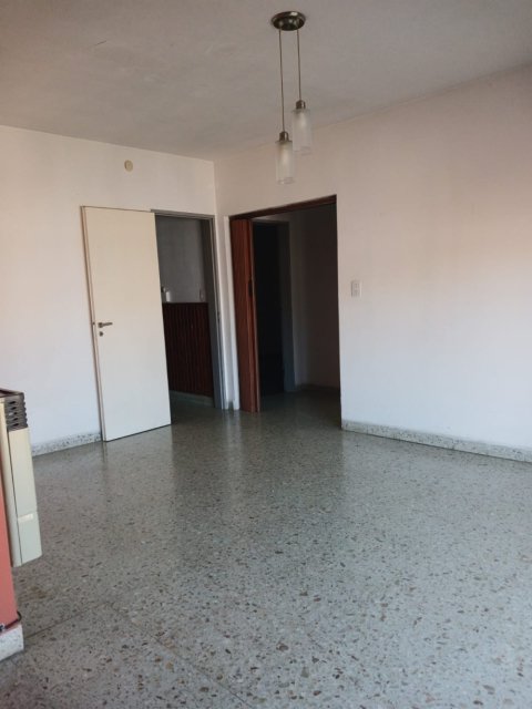 Paraguay al 300 Junín Departamento 3 con Dep.  ambientes  En Venta -9