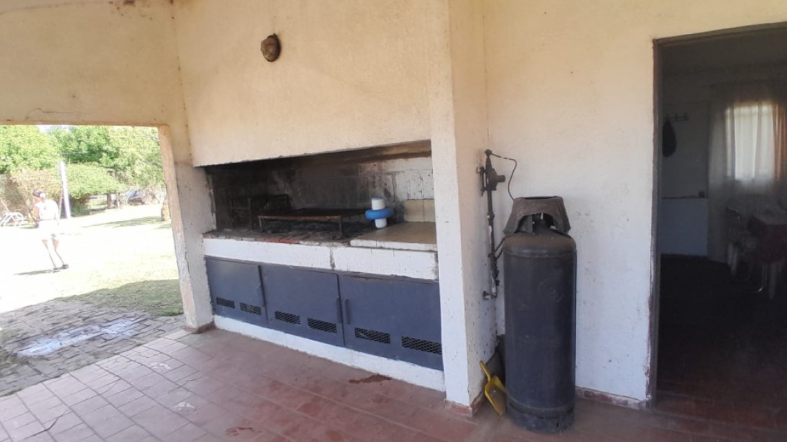RUTA AL BALNEARIO Junín Quinta o casa de campo 1  ambientes  En Venta -11