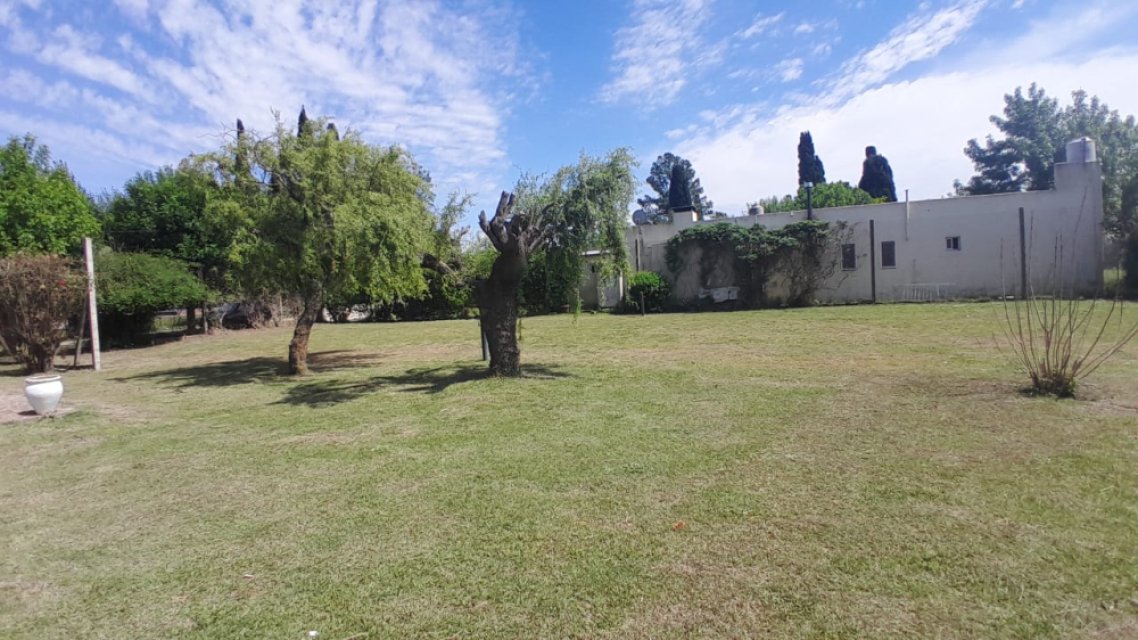RUTA AL BALNEARIO Junín Quinta o casa de campo 1  ambientes  En Venta -12