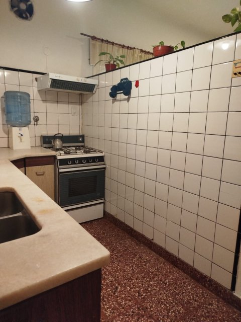 Chile & Uruguay Junín Casa 4 con Dep.  ambientes  En Venta -9