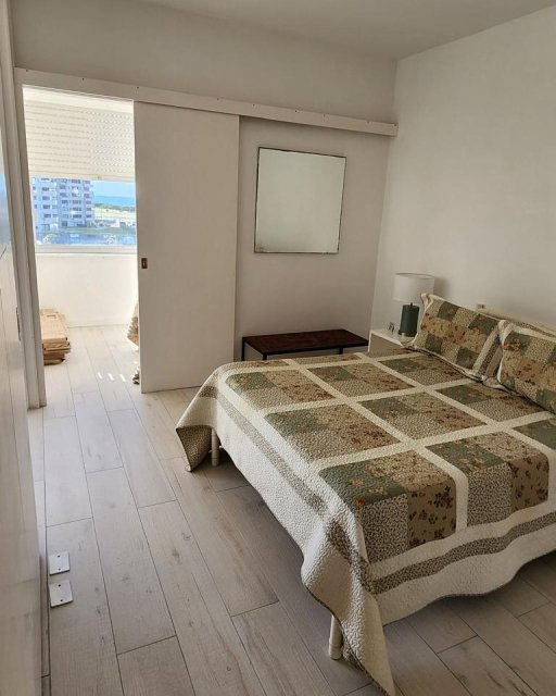 Edificio Vanguardia - P. del Este 18 Departamento 3 con Dep.  ambientes  En Venta -4