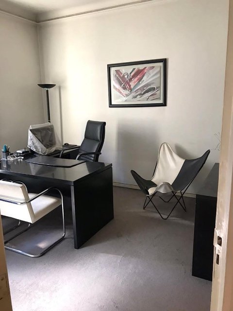 CORDOBA 1300 Tribunales Capital Oficina 4 con Dep.  ambientes  En Venta -1