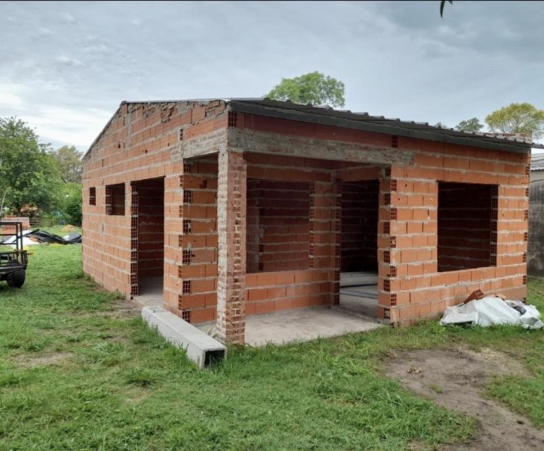 General O brien Bragado Terreno 3 con Dep.  ambientes  En Venta -0