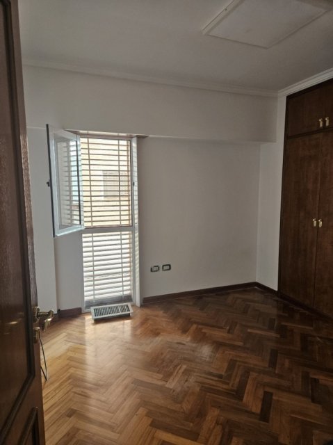 Avellaneda 1041 - Castelar Norte Castelar Departamento 5  ambientes  En Venta -7