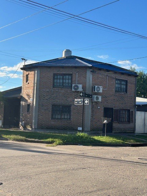 Payan 97  & Lavalle (esquina) Junín Departamento tipo casa - PH 3 con Dep.  ambientes  En Venta -0