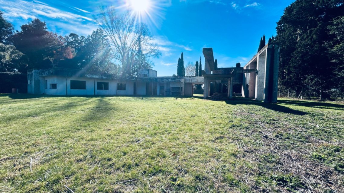 Los Tehuelches al 1500 Junín Quinta o casa de campo 4 con Dep.  ambientes  En Venta -17