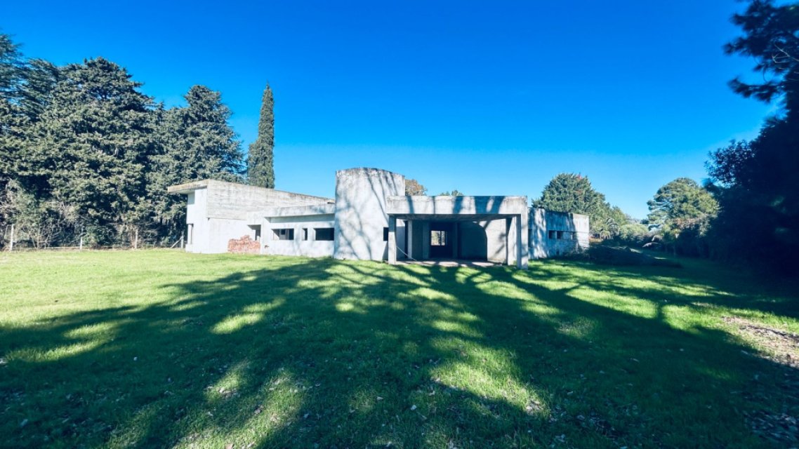 Los Tehuelches al 1500 Junín Quinta o casa de campo 4 con Dep.  ambientes  En Venta -6
