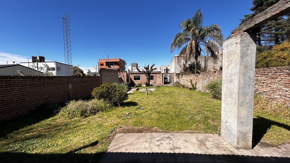 Roque Vazquez 900 Junín Casa 4 con Dep.  ambientes  En Venta -10