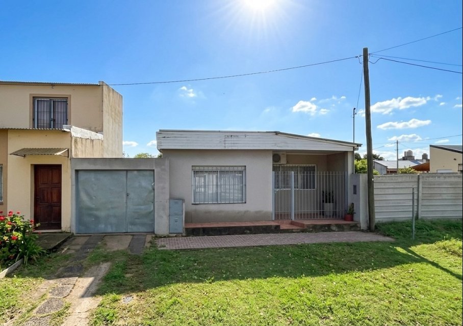 Roque Vazquez 900 Junín Casa 4 con Dep.  ambientes  En Venta -16