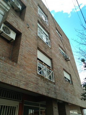 Calle 40 entre 3 y 4 La Plata Departamento 2  ambientes  En Venta -16