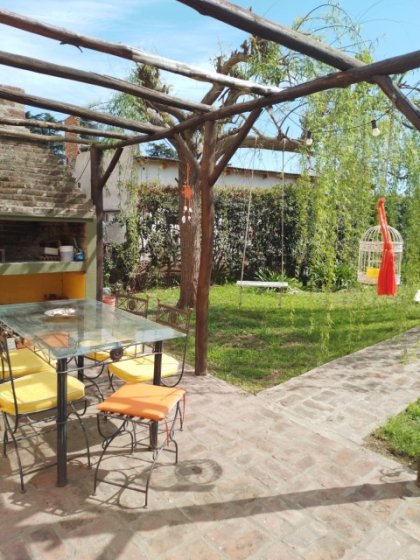 Excelente Casa Quinta. 1 cuadra de RN 188  KM 150, Barrio