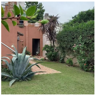 Casa excelente propiedad y ubicación en 2 Plantas