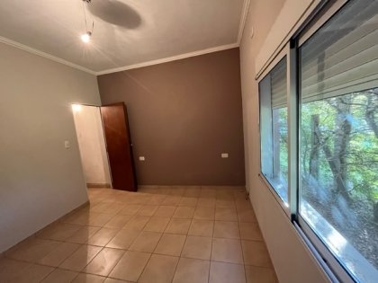 En Venta! Moderna Casa Quinta Minimalista En Barrio