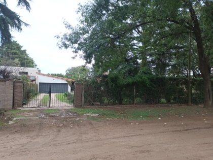 Venta De Casa Quinta Con Pileta, Forestación, Sobre 2100m2. En Junín (Bs As)