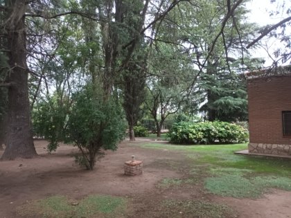 Venta De Casa Quinta Con Pileta, Forestación, Sobre 2100m2. En Junín (Bs As)