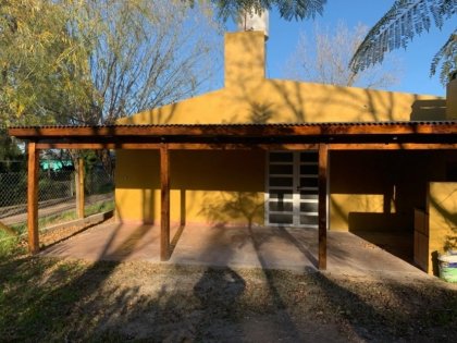 En Venta Amoblada Cabaña / Casa Parque Natural Laguna De Gómez - Estado Excelente