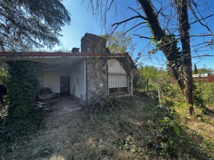 Casa en el Balneario -Parque Natural Laguna de Gómez C/ Escritura a refaccionar.
