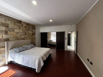 Imponente Casa Quinta - Moderna / Combina Elegancia y Diseño.