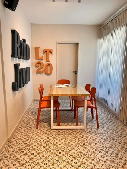 Departamento con Diseño Innovador y vistas panorámicas de la ciudad.