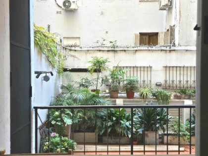Excelente departamento 2 Ambientes Contra frente. en  RECOLETA