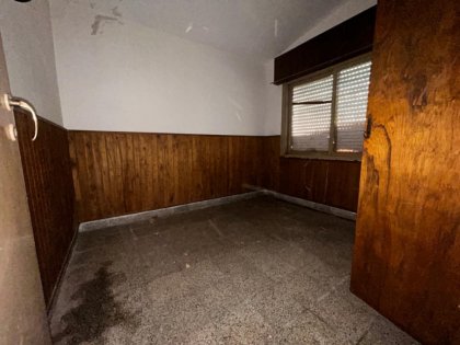 Vendemos Terrenos en PNLG (con escritura) C/ Inmueble para refaccionar o demoler.