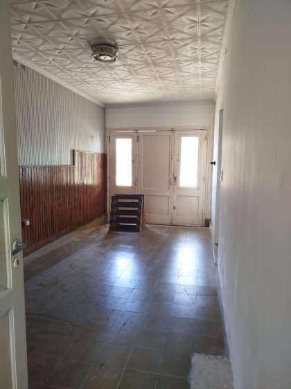 Casa familiar en barrio Belgrano.