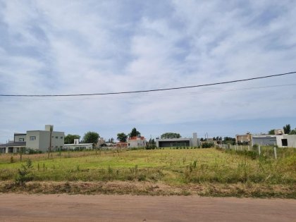 Oportunidad ! Terreno Barrio